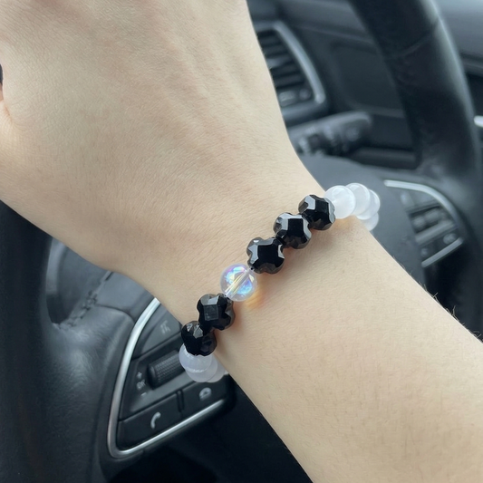 Lucky Black Clover Bracelet, Cat Eye Stone Beaded Stretch Bracelet, Minimalist Handmade Gift for Her
